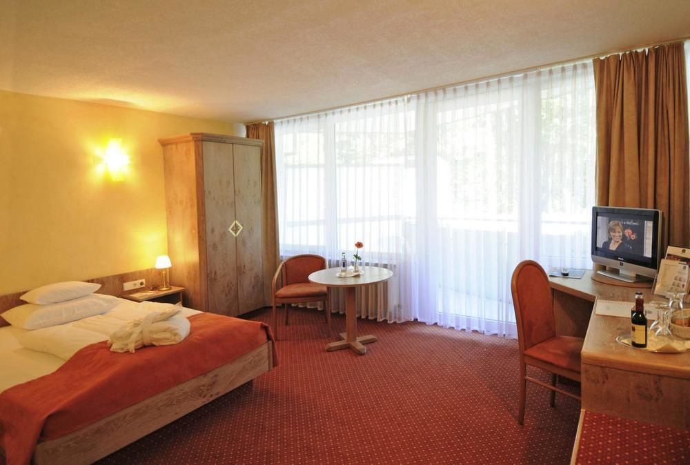 Dekra Congresshotel Wart Altensteig Exterior photo